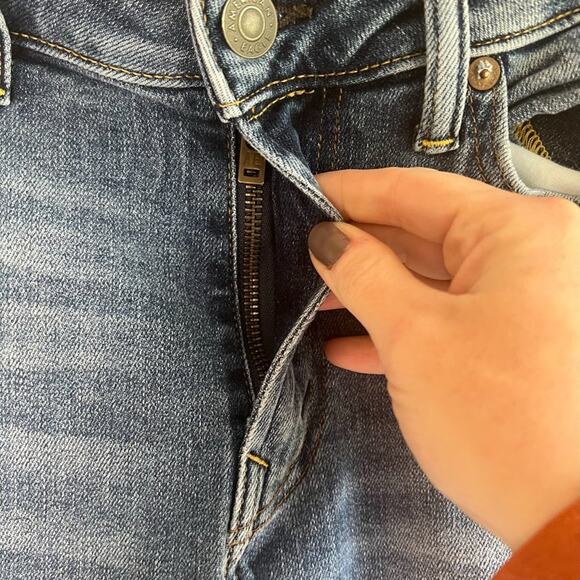 Men's American Eagle Next level airflex Slim medium wash distressed Size 29 X 32 - Picture 5 of 11